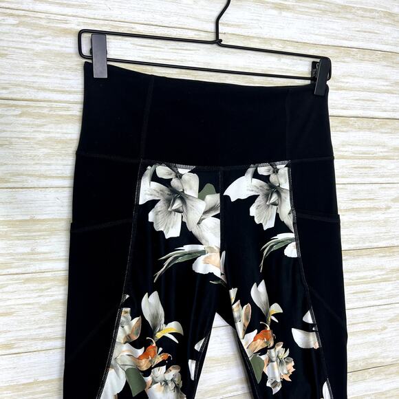 Athleta Blossom Intuition 7/8 Tight - Picture 3 of 10